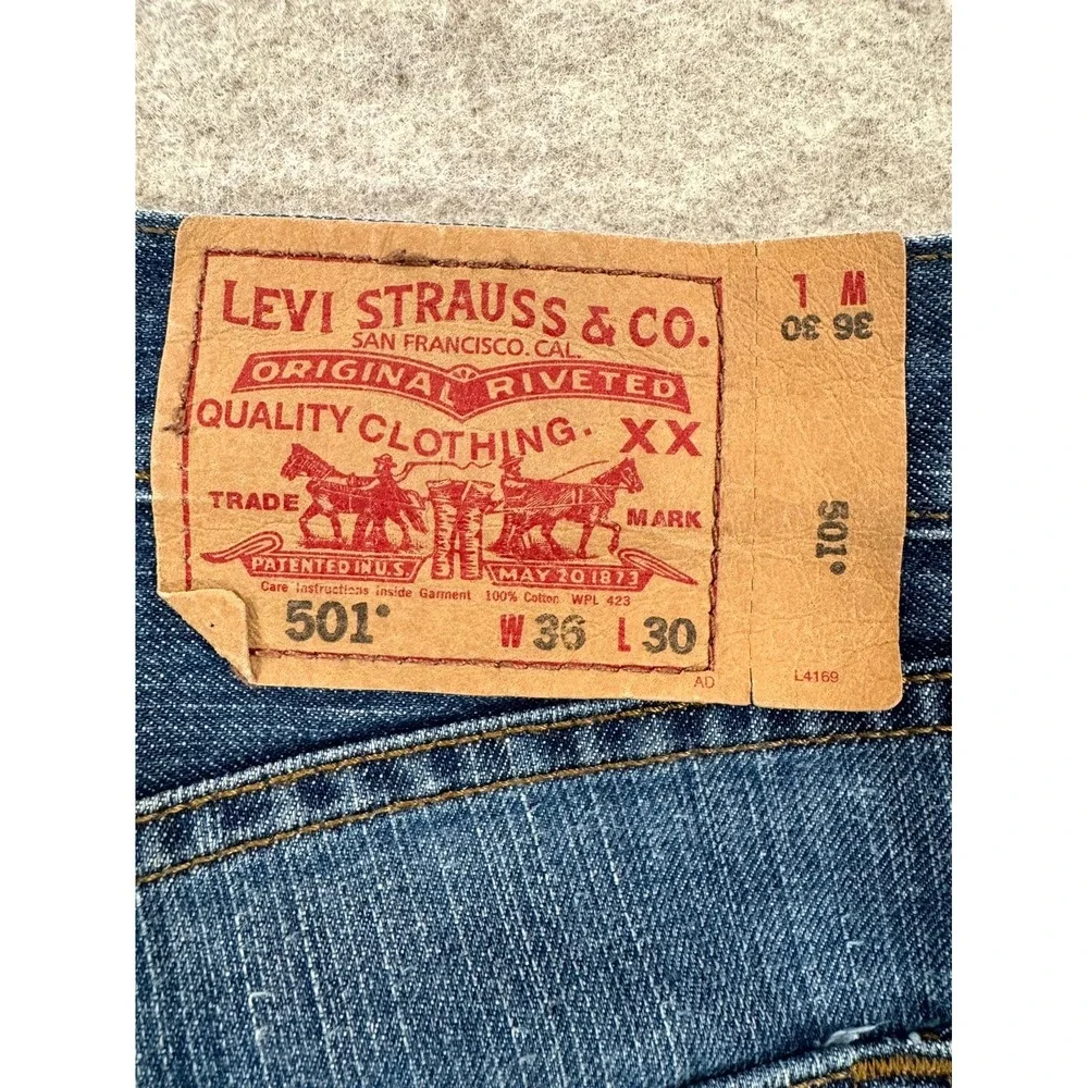 Levi's 501 Original Jeans Mens 36x30 Blue Denim Cotton Straight Leg Button Fly